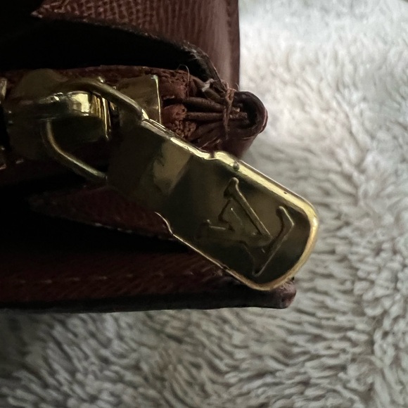 Louis Vuitton Wallet Authentic - Picture 11 of 12